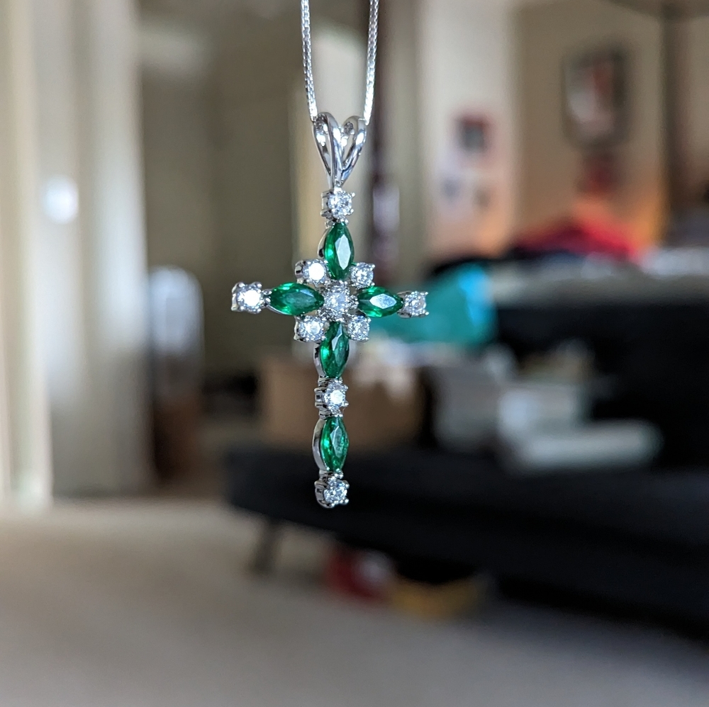 Emerald & Zircon Cross Size 20in Necklace - Picture 6 of 9